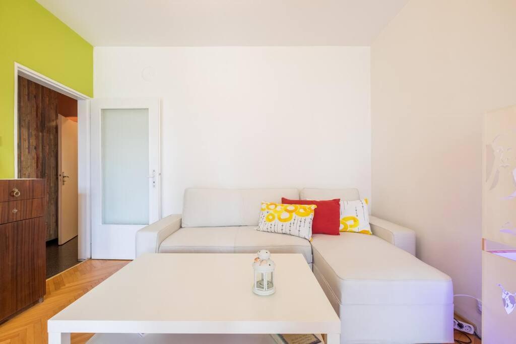 Beautiful Flat In Central Location By Flat Mаnager София Екстериор снимка